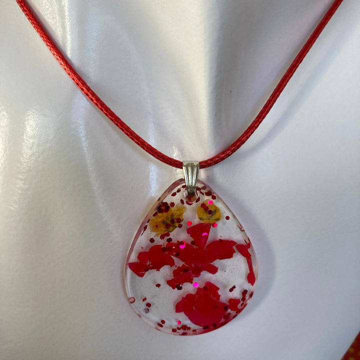 Necklace with Dried Flower